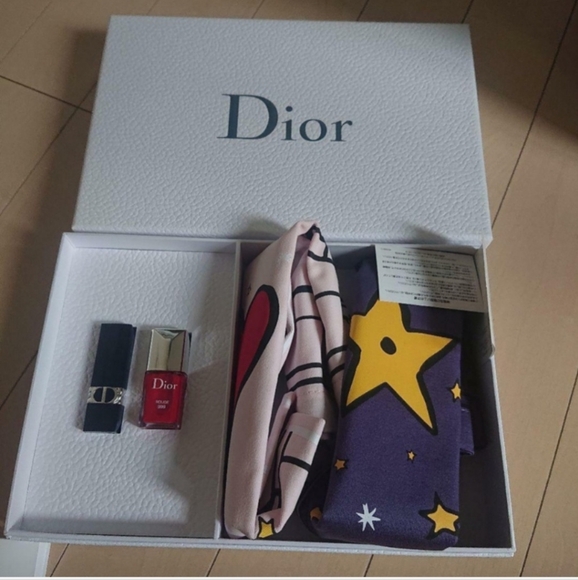 DIOR-" Limited Edition " 4PC Box Gift Set - Picture 1 of 3